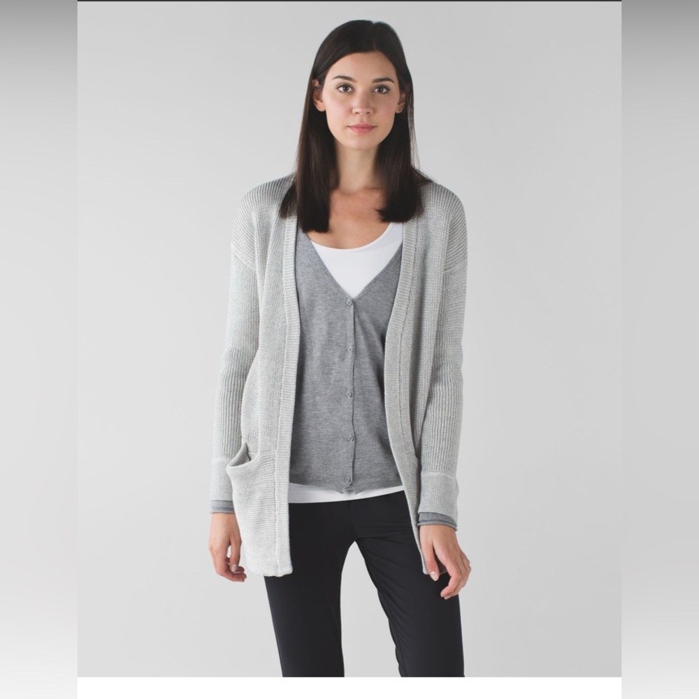 Lululemon Vestigan Heathered Medium Grey / Heathered Angel Wing size 4